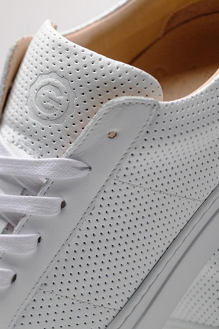 greats perforated royale